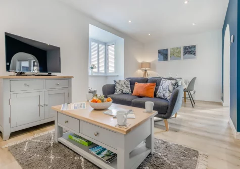 The living area at Blueskies, Padstow