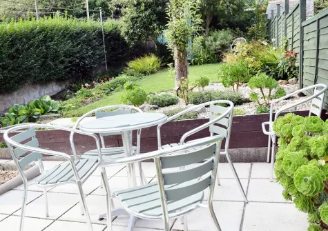 The patio, alfresco dining area & garden at Blythswood, Marazion