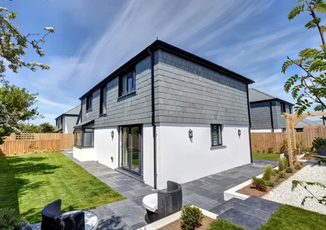 The garden, patio & outdoor sitting area at Bodlowen, St Merryn