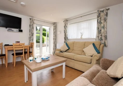 The living & dining area at Borders Edge Lodge, Raymond's Hill