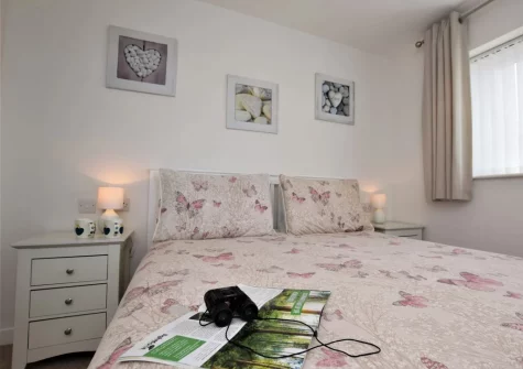 Bedroom #1 at Borders Edge Lodge, Raymond's Hill