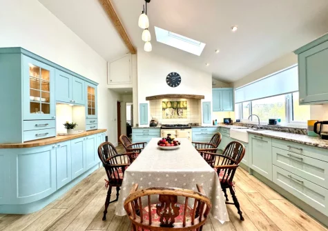 The kitchen & dining area at Bourne Lodge, Witheridge