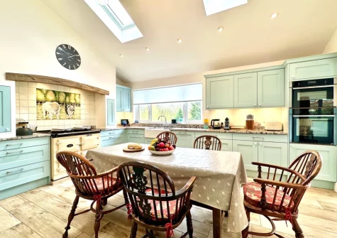 The kitchen & dining area at Bourne Lodge, Witheridge