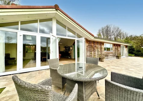 The patio, barbecue & alfresco dining area at Bourne Lodge, Witheridge