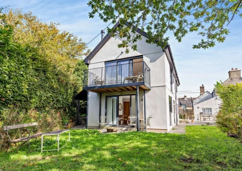 The large garden & outdoor sitting area at Bowhousehay, Albaston