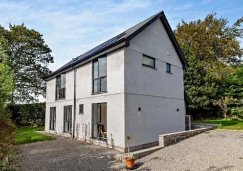 Bowhousehay is a beautiful modern house with reversed living accommodation & fabulous balcony