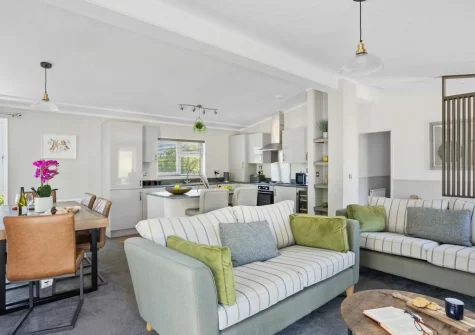 The living, dining area & kitchen at Bramble Lodge, 12 Roadford Lake Lodges, Broadwoodwidger