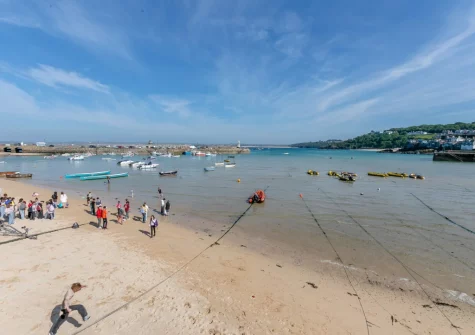 St Ives is a dream destination for a family holiday, and Breton Cottage places you right in the heart of it all near the golden sands of Harbour Beach
