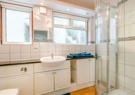 The shower room at Briar Rose, Polruan