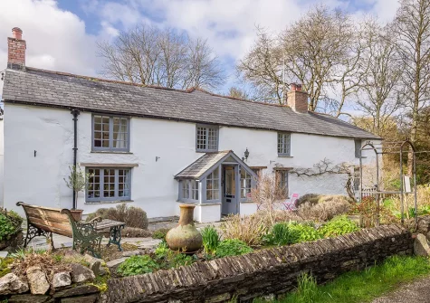 The front garden at Bridge Cottage, Penpol