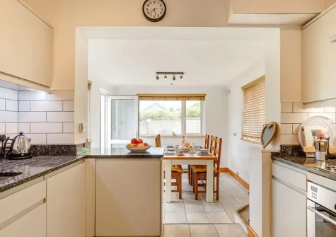The kitchen & dining area at Bronfield, Goonhavern
