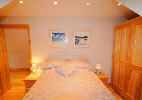 The bedroom @ Brook Cottage