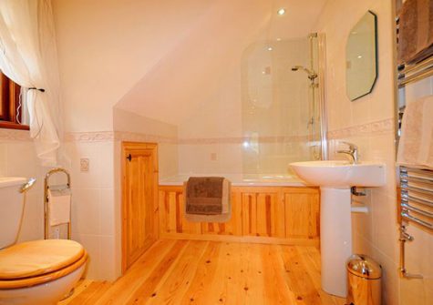 The bathroom @ Brook Cottage