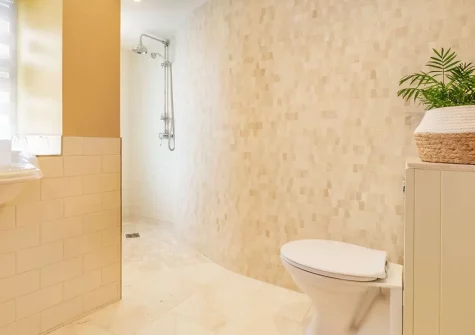 The bathroom at Brookdale Cottage, Brixham