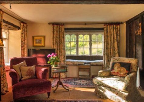 The living area at Brooks Cottage, Dunsford