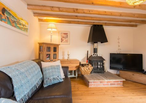 The living area at Bubble Cottage, Watergate Bay