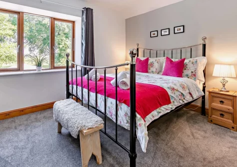 Bedroom #1 at Buckland Barn, Buckland Brewer