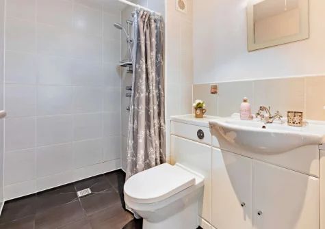 Bedroom #3 en-suite wet room at Buckland Barn, Buckland Brewer