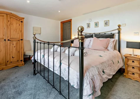 Bedroom #4 at Buckland Barn, Buckland Brewer