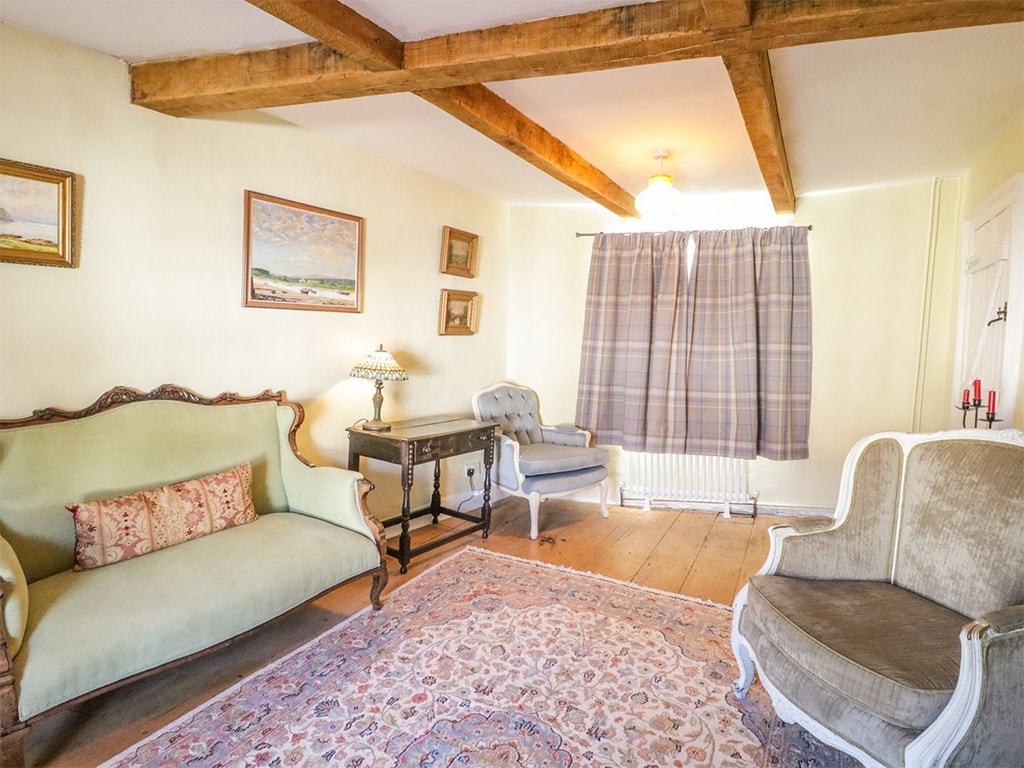 Bulls Court House, Colyton Holiday homes in Axminster