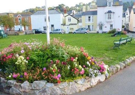 Buoys Cottage is situated in the pretty village of Shaldon