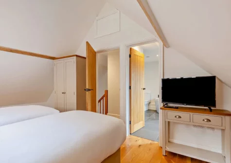 Bedroom #4 at Burrow Farmhouse, Staple Cross