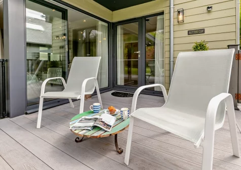 The decked terrace & outdoor sitting area at Buttercup at The Camel Trail, Tredethy