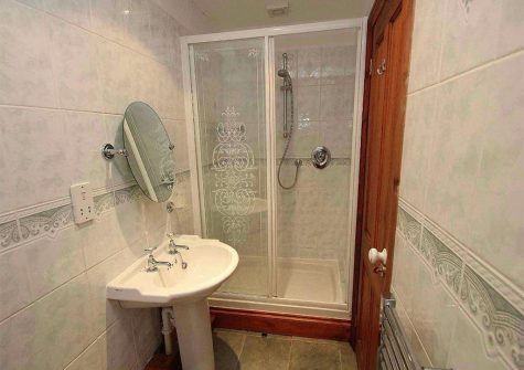Bedroom #1 en-suite at Byre Cottage, Bridge