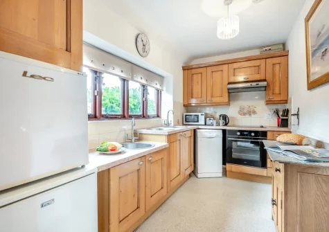 The kitchen at Byre Cottage, Padstow