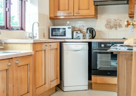 The kitchen at Byre Cottage, Padstow