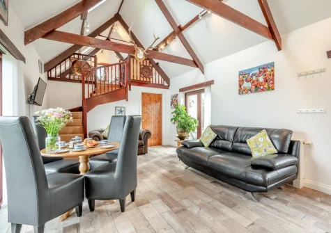 The dining area at Byre Cottage, Padstow