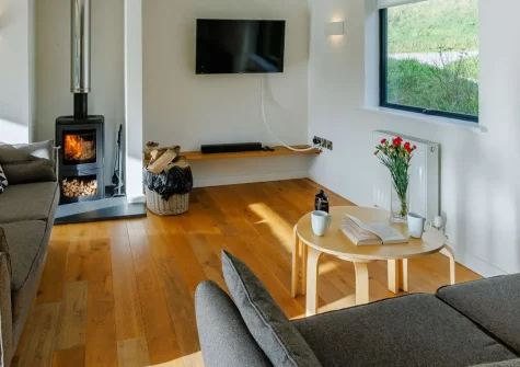 Cabana Lakeside Lodge 2, Whitnage is a charming three-bedroom lakeside retreat with a private hot tub and 11 acres of beautiful countryside. Ideal for families seeking peaceful escapes with fishing, woodland walks, and cosy fireside evenings.