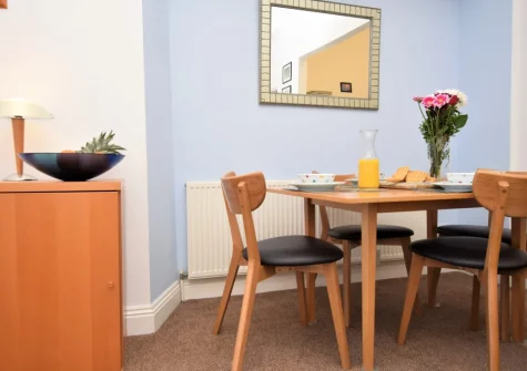 The dining area at Capstone 4 Sea Spray, Ilfracombe