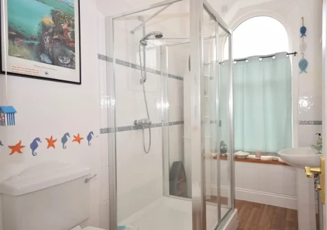 The shower room at Capstone 4 Sea Spray, Ilfracombe