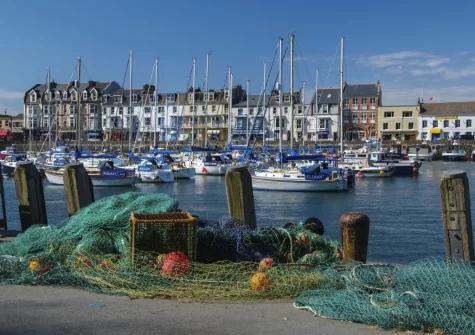 Capstone 4 Sea Spray is within walking distance to the towns restaurants, pubs, galleries, shops, harbour & beach