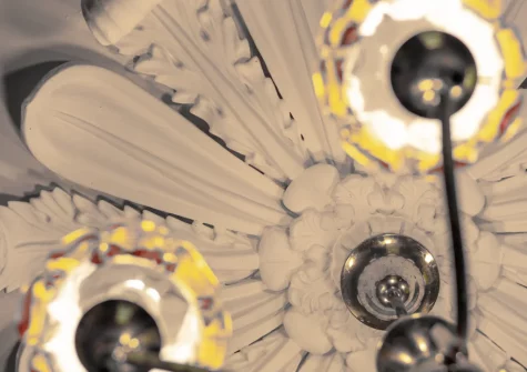 Carnevas Farmhouse dates from the 1800s and retains many beautiful original features