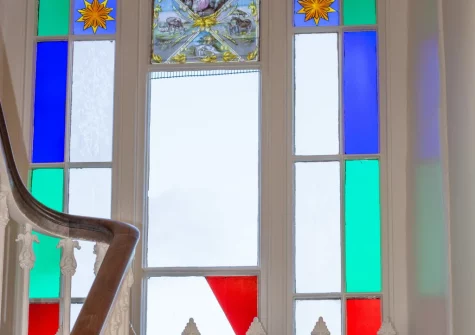 Carnevas Farmhouse dates from the 1800s and retains many beautiful original features