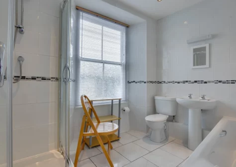 The bathroom at Carvosso, Mousehole