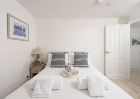 Bedroom #1 at Castaways, Porthtowan