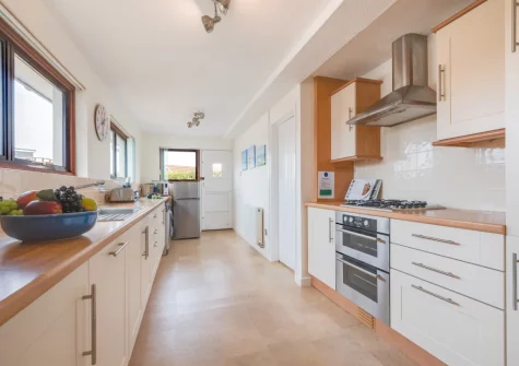 The kitchen at Castaways, St Merryn
