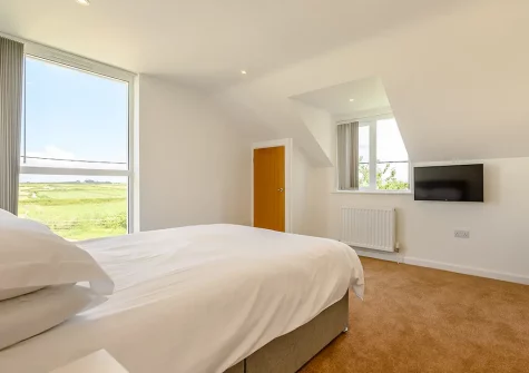 Bedroom #1 at Cataclew, St Merryn
