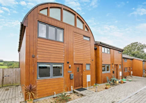 Cedar is a beautifully updated barn conversion set in a farmyard on the outskirts of the charming coastal town of Goldenbank