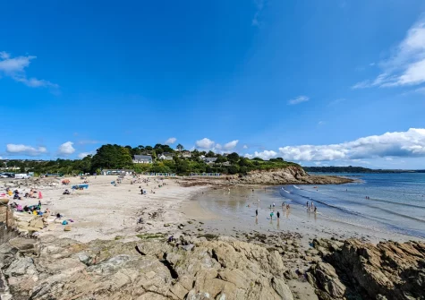 Cedar is ideally situated close to Falmouth's popular golf club & two glorious beaches