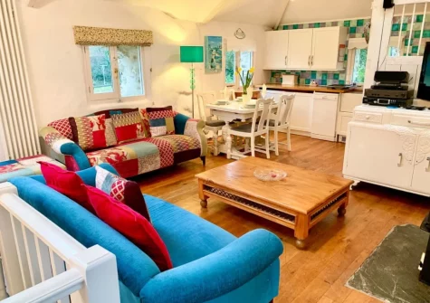 The open-plan living area at Chapel Barn, Bodmin