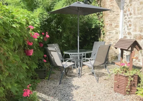 The enclosed garden & outdoor sitting area at Chapel Barn, Bodmin