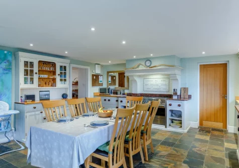 The kitchen & dining area at Chapel Mead, Polruan