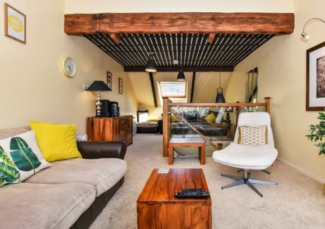 The living room at Chapel Retreat, Polruan