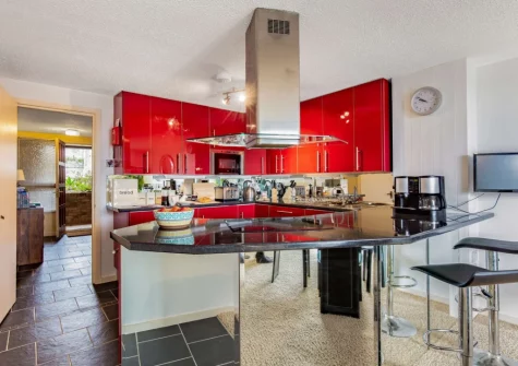 The kitchen at Chapel Retreat, Polruan