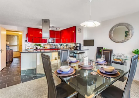 The kitchen & dining area at Chapel Retreat, Polruan