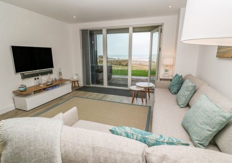 The living area at Chapel Rock View, Perranporth